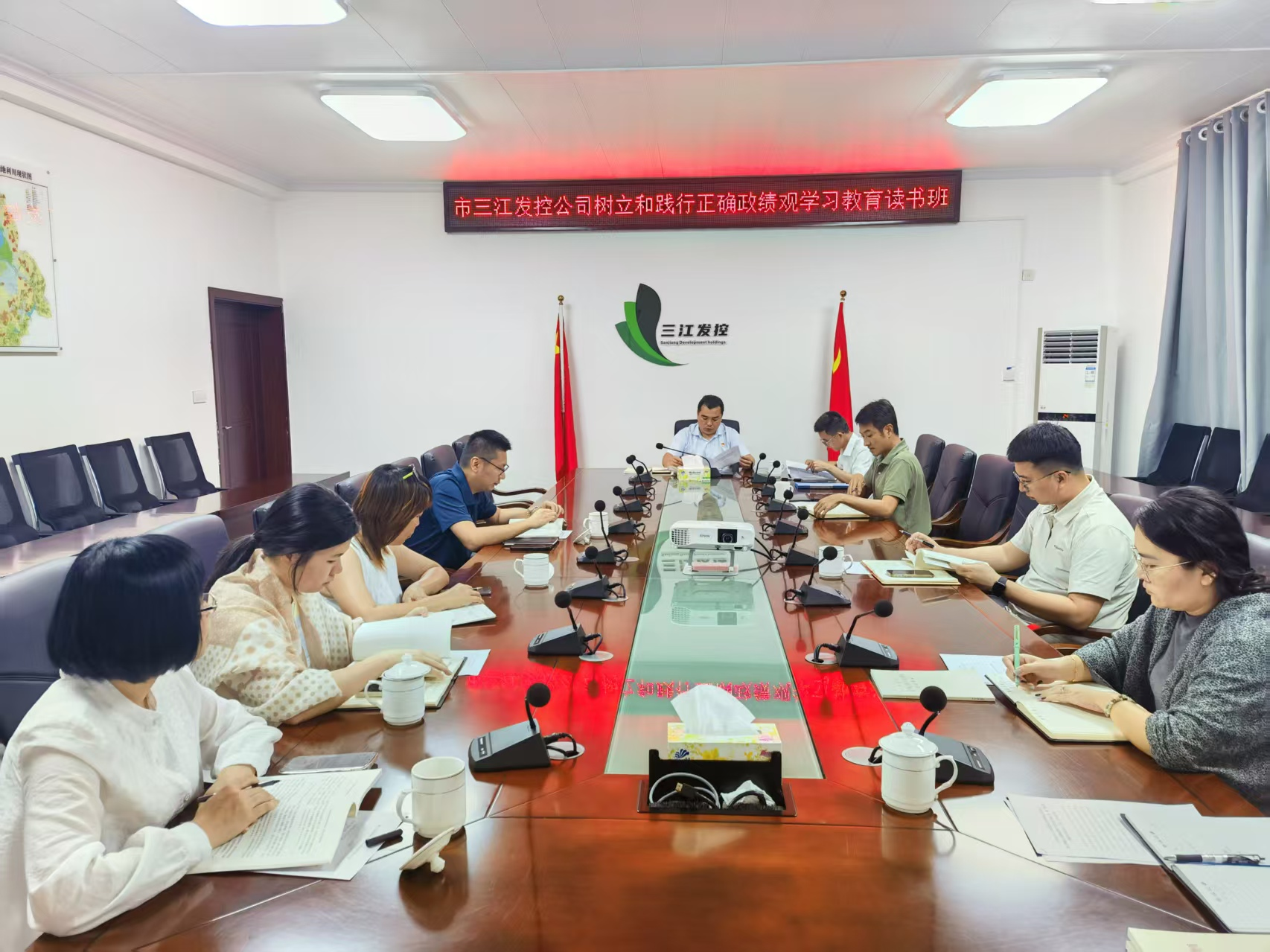 图片1 图片1
